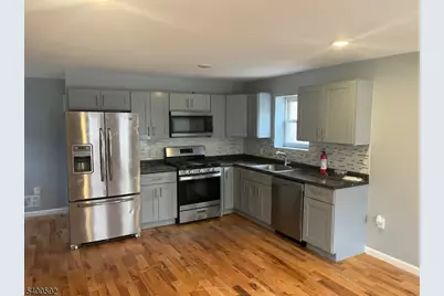 116 Chapel St, Newark, NJ 07105 - Photo 7