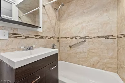 21 Olive St, Paterson, NJ 07501 - Photo 9