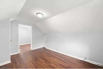 16 Loretta St, Clifton, NJ 07011 - Photo 13