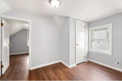 16 Loretta St, Clifton, NJ 07011 - Photo 11