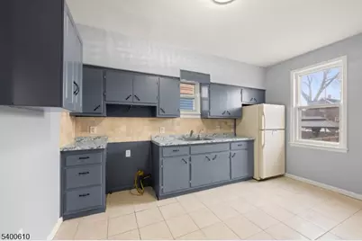 16 Loretta St, Clifton, NJ 07011 - Photo 7