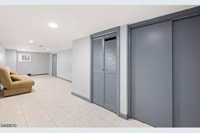 16 Loretta St, Clifton, NJ 07011 - Photo 19