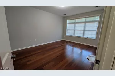 104 E Elizabeth Ave #308, Linden, NJ 07036 - Photo 5