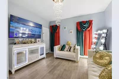 31 Dover St, Paterson, NJ 07501 - Photo 3