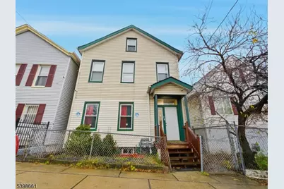 31 Dover St, Paterson, NJ 07501 - Photo 1