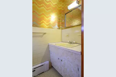 1720 Dewitt Ter, Linden, NJ 07036 - Photo 17