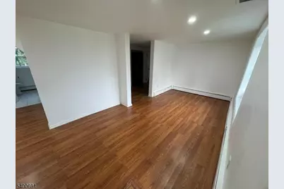 22 Spring Ln, Washington Township, NJ 07853 - Photo 9