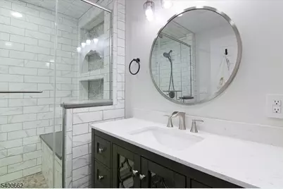 326 Market St, Belvidere, NJ 07823 - Photo 9