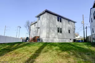 8 Sailer Ct, Elizabeth, NJ 07201 - Photo 27