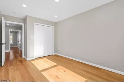 208 N 1st St, Paterson, NJ 07522 - Photo 27