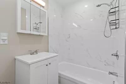 208 N 1st St, Paterson, NJ 07522 - Photo 23