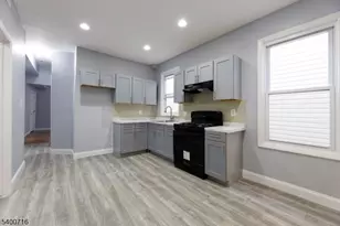 119 Ridgewood Ave, Newark, NJ 07108 - Photo 19