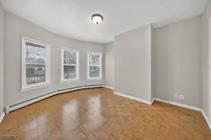 271 Mt Vernon Ave, Orange, NJ 07050 - Photo 17