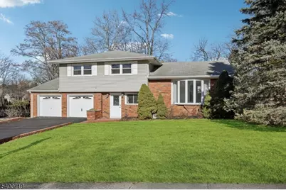 27 Stanford Pl, Wayne, NJ 07470 - Photo 1