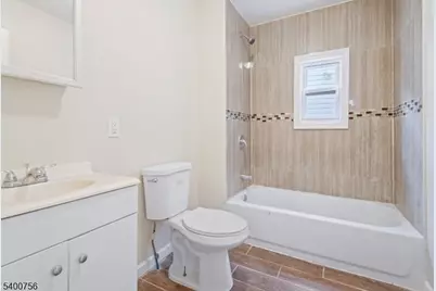 874 S 16th St, Newark, NJ 07108 - Photo 13