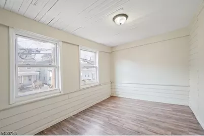 874 S 16th St, Newark, NJ 07108 - Photo 15