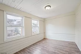 874 S 16th St, Newark, NJ 07108 - Photo 15