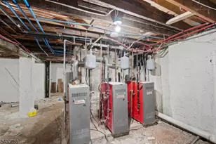 874 S 16th St, Newark, NJ 07108 - Photo 29