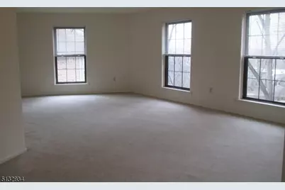 181 Long Hill Rd.  10- #8, Little Falls Township, NJ 07424 - Photo 5