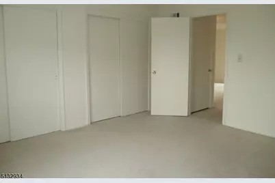 181 Long Hill Rd.  10- #8, Little Falls Township, NJ 07424 - Photo 7