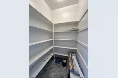 526 Valley Brook Ave, Lyndhurst Township, NJ 07071 - Photo 5