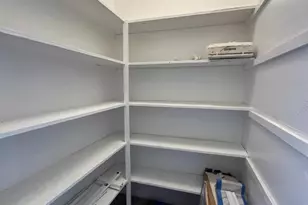 526 Valley Brook Ave, Lyndhurst Township, NJ 07071 - Photo 5