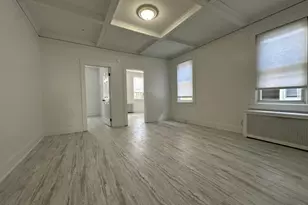 526 Valley Brook Ave, Lyndhurst Township, NJ 07071 - Photo 3