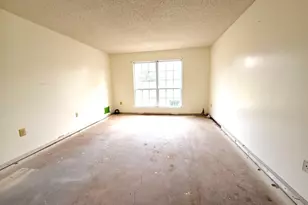 32 Columbus Dr, Franklin Township, NJ 08823 - Photo 13