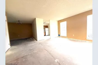 32 Columbus Dr, Franklin Township, NJ 08823 - Photo 5