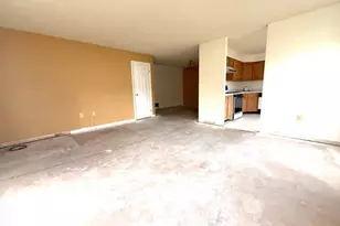 32 Columbus Dr, Franklin Township, NJ 08823 - Photo 7