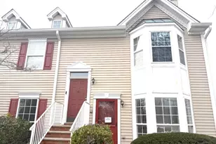 32 Columbus Dr, Franklin Township, NJ 08823 - Photo 1