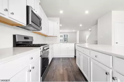 175 Mantoloking Dr, Jackson, NJ 08527 - Photo 5