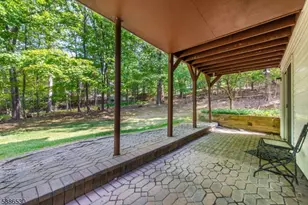 8 Tomahawk Dr, Wayne Twp., NJ 07470 - Photo 31