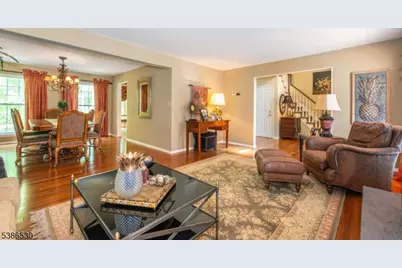 8 Tomahawk Dr, Wayne Twp., NJ 07470 - Photo 5