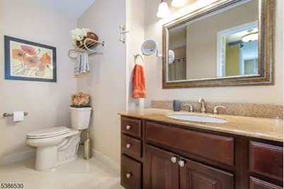 8 Tomahawk Dr, Wayne Twp., NJ 07470 - Photo 17