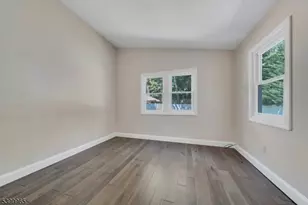 82 Little Falls Rd, Cedar Grove, NJ 07009 - Photo 19