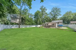 82 Little Falls Rd, Cedar Grove, NJ 07009 - Photo 25