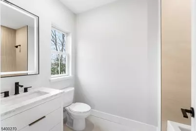 27 Stemmer Dr, Clark Township, NJ 07066 - Photo 17