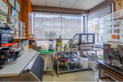 18 Watchung Ave, Plainfield, NJ 07060 - Photo 7