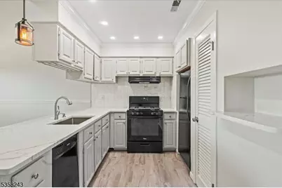 3 Telemark Dr #10, Vernon, NJ 07462 - Photo 11