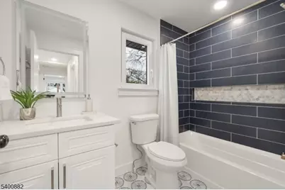 860 Lakeside Dr, Rahway, NJ 07065 - Photo 13