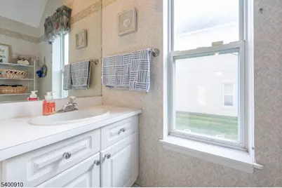 8605 Brittany Dr, Wayne, NJ 07470 - Photo 15