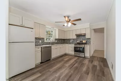 1880 Amwell Road, Franklin Township, NJ 08873 - Photo 7