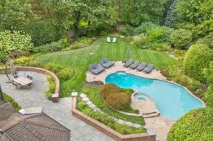 54 Hamilton Dr E, North Caldwell, NJ 07006 - Photo 9