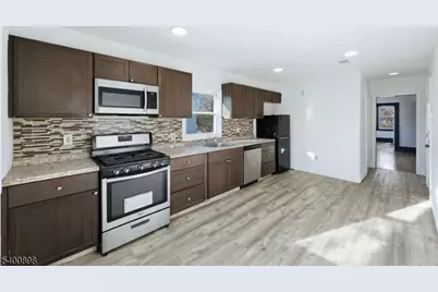 78 S Devine St, Newark, NJ 07106 - Photo 9