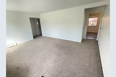 604 Pitney Pl, Morris Township, NJ 07960 - Photo 5