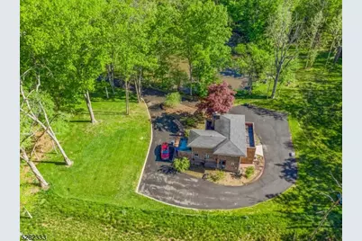 242 Lake Rd, Morris Township, NJ 07960 - Photo 5