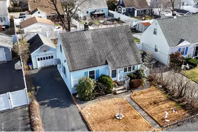 72 Burnside Pl, Wanaque, NJ 07420 - Photo 5