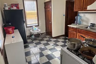 25 Burgess Pl, Passaic, NJ 07055 - Photo 23