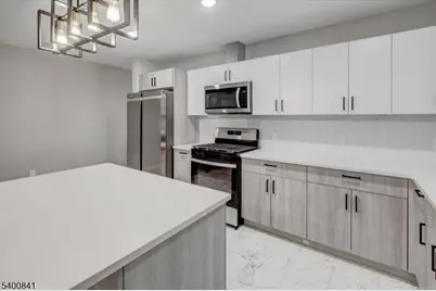 581 Bergen St, Newark, NJ 07108 - Photo 9